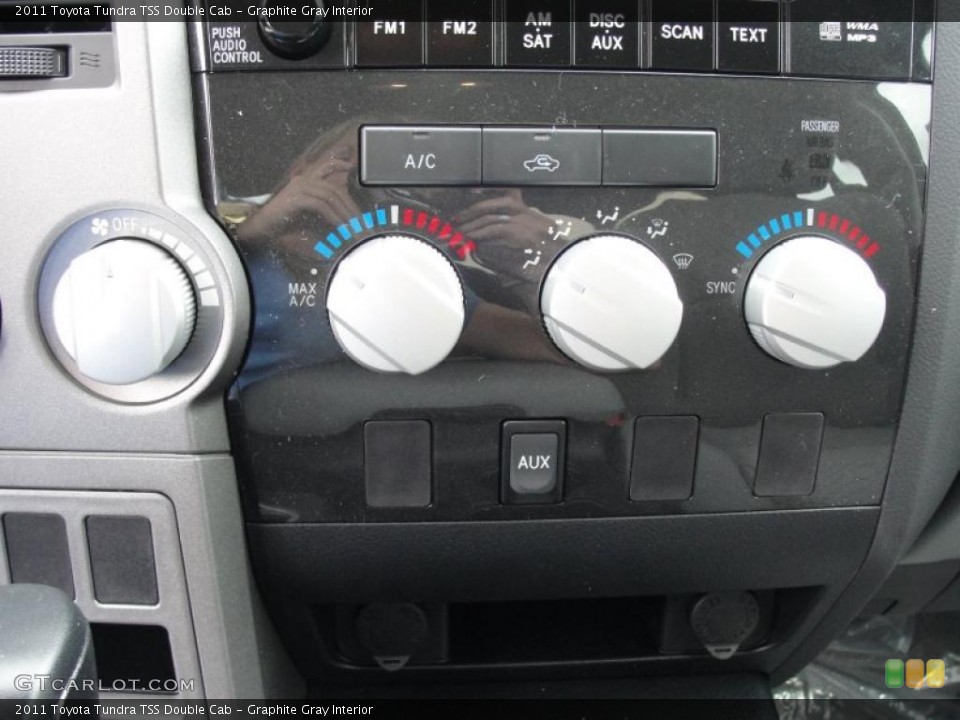 Graphite Gray Interior Controls for the 2011 Toyota Tundra TSS Double Cab #46419726