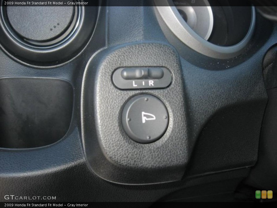 Gray Interior Controls for the 2009 Honda Fit  #46420455