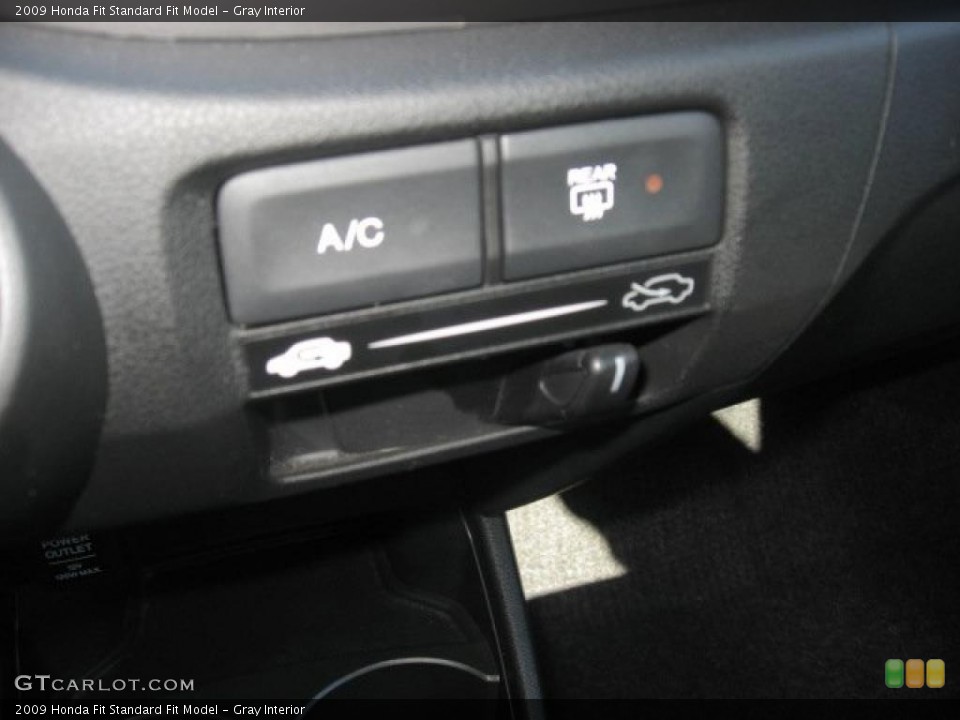 Gray Interior Controls for the 2009 Honda Fit  #46420485