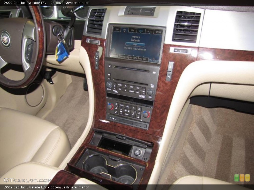 Cocoa/Cashmere Interior Controls for the 2009 Cadillac Escalade ESV #46422564
