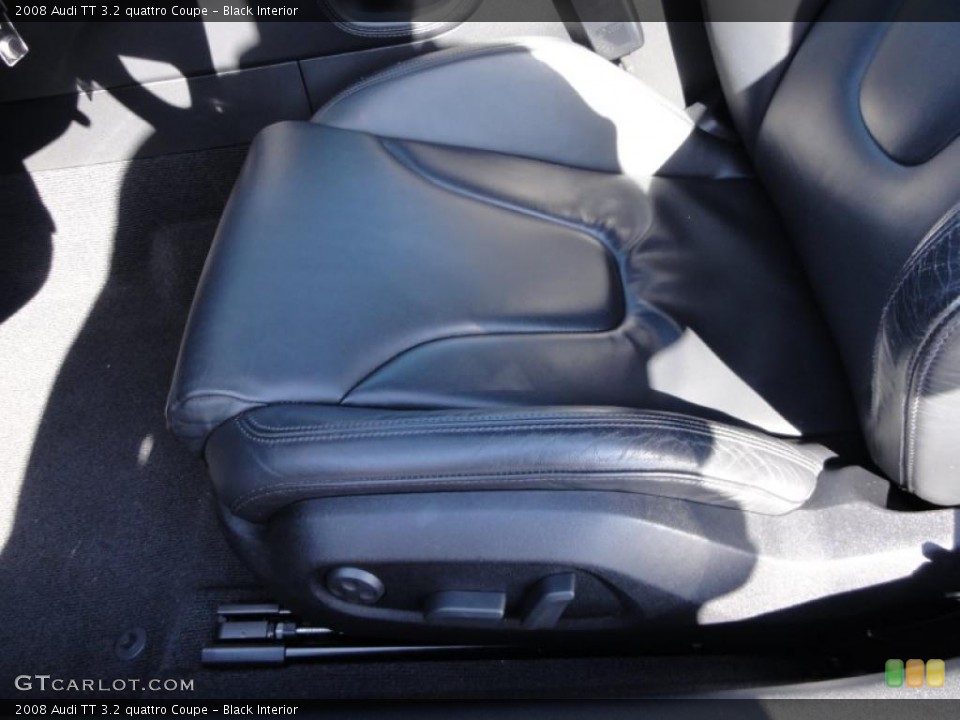 Black Interior Photo for the 2008 Audi TT 3.2 quattro Coupe #46428168