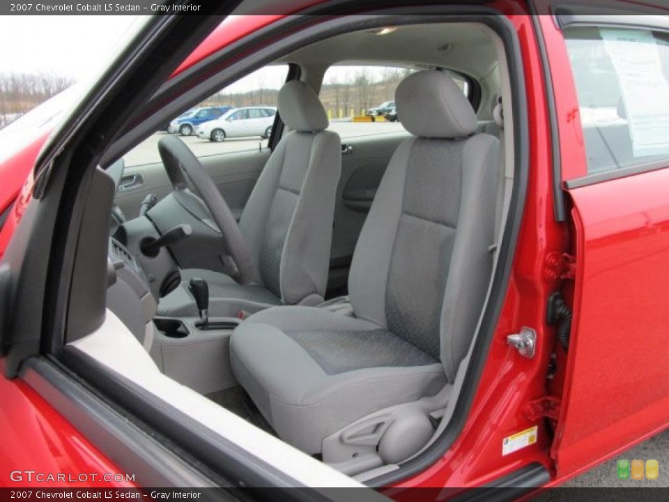 Gray Interior Photo for the 2007 Chevrolet Cobalt LS Sedan #46432602