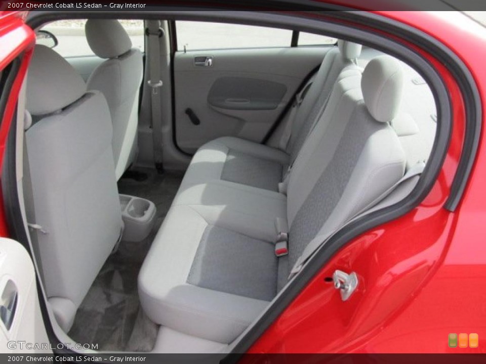 Gray Interior Photo for the 2007 Chevrolet Cobalt LS Sedan #46432680