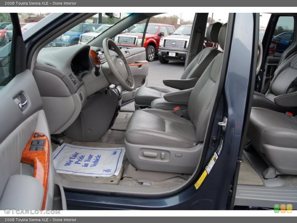 Stone Interior Photo for the 2008 Toyota Sienna XLE #46433953