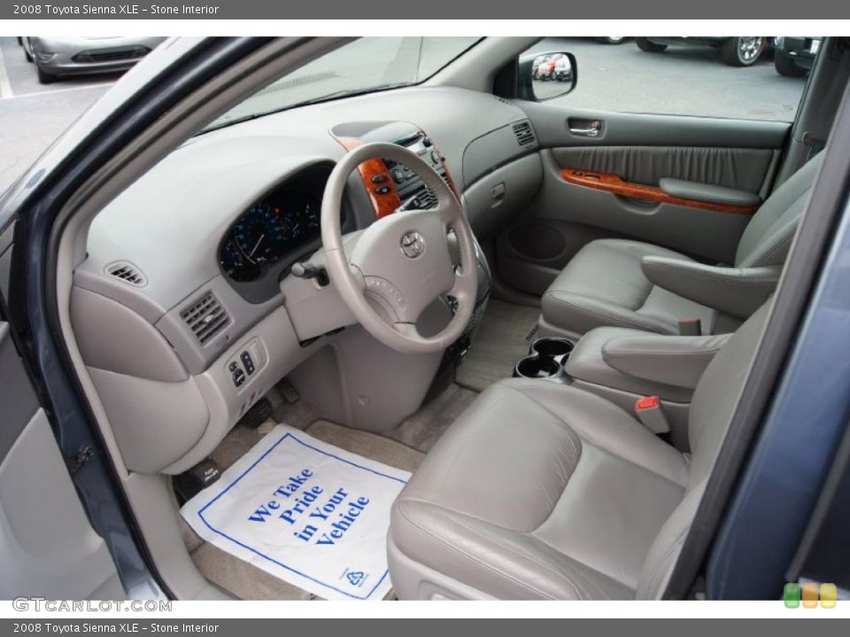Stone Interior Photo for the 2008 Toyota Sienna XLE #46434189