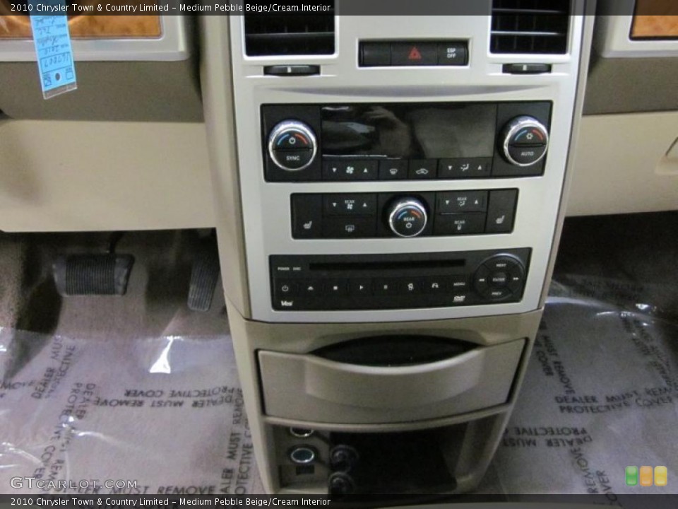 Medium Pebble Beige/Cream Interior Controls for the 2010 Chrysler Town & Country Limited #46436178