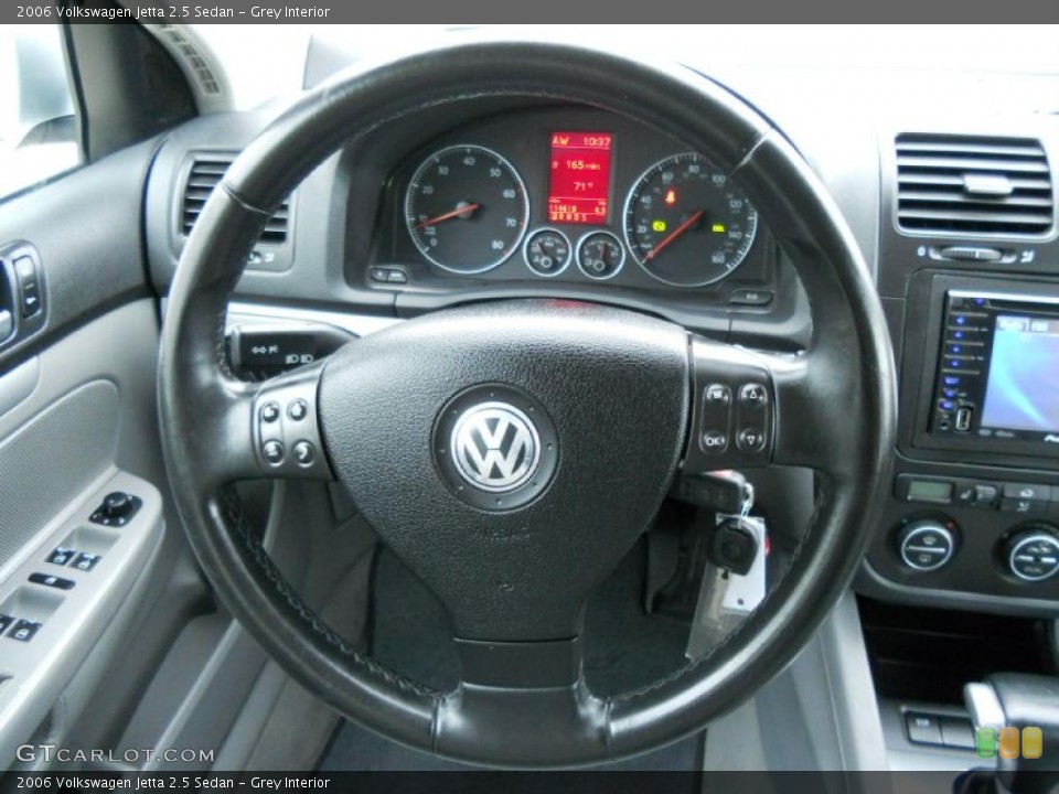Grey Interior Steering Wheel for the 2006 Volkswagen Jetta 2.5 Sedan #46438365