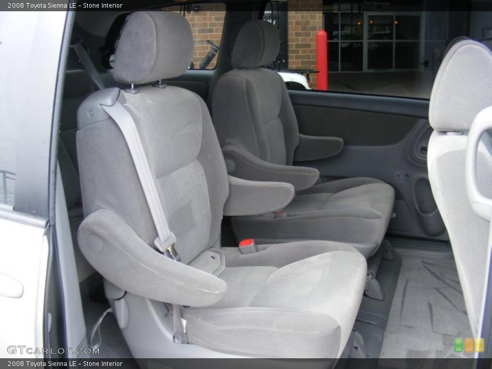 Stone Interior Photo for the 2008 Toyota Sienna LE #46438590