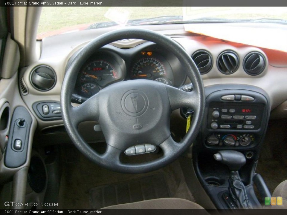 Dark Taupe Interior Controls for the 2001 Pontiac Grand Am SE Sedan #46441350