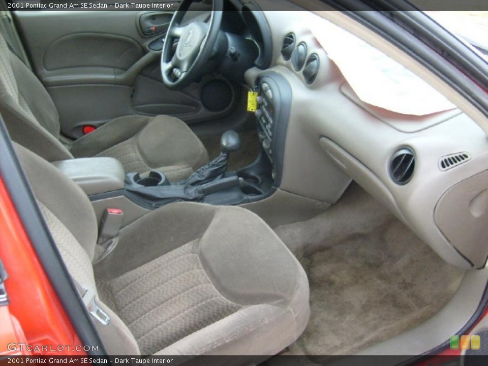 Dark Taupe Interior Photo for the 2001 Pontiac Grand Am SE Sedan #46441428