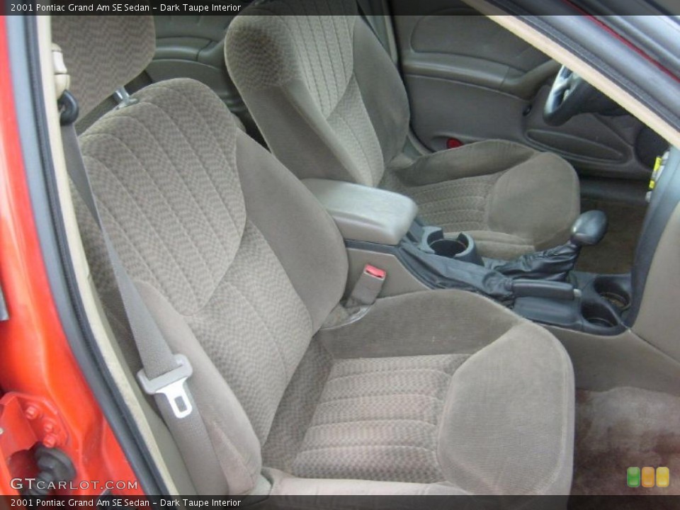 Dark Taupe Interior Photo for the 2001 Pontiac Grand Am SE Sedan #46441458