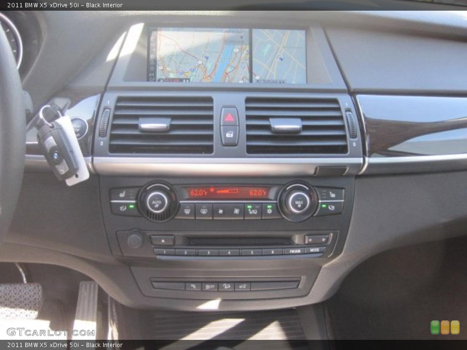 Black Interior Controls for the 2011 BMW X5 xDrive 50i #46444485