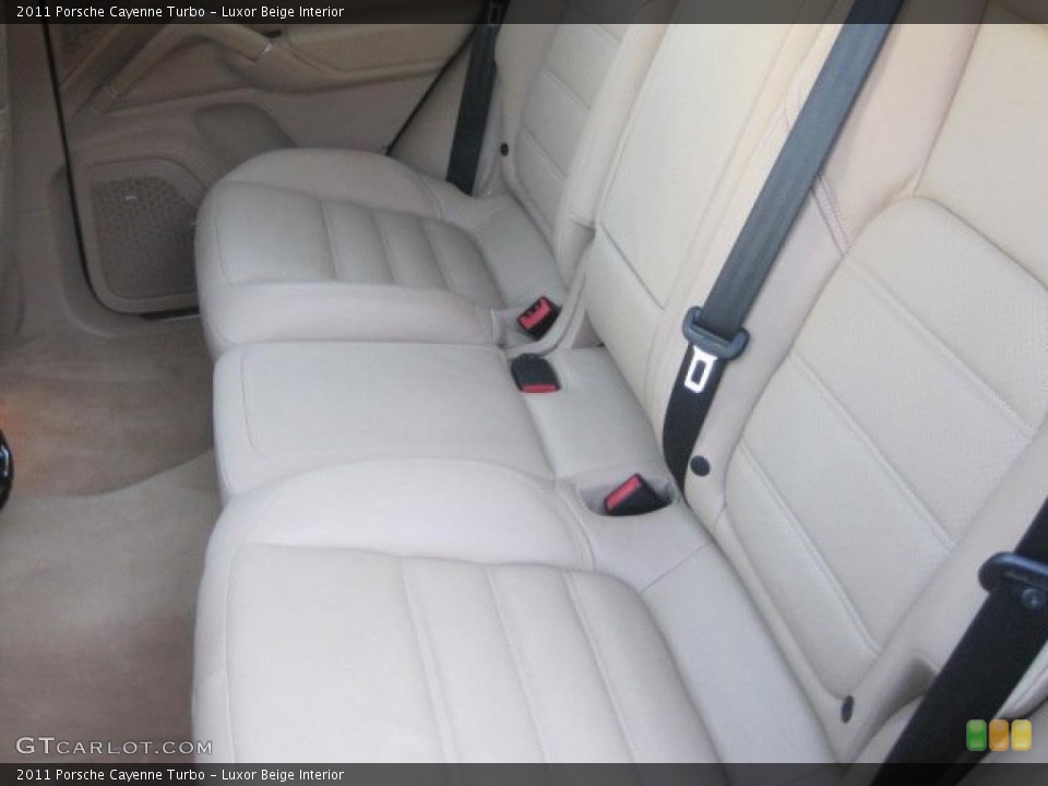 Luxor Beige Interior Photo for the 2011 Porsche Cayenne Turbo #46444932