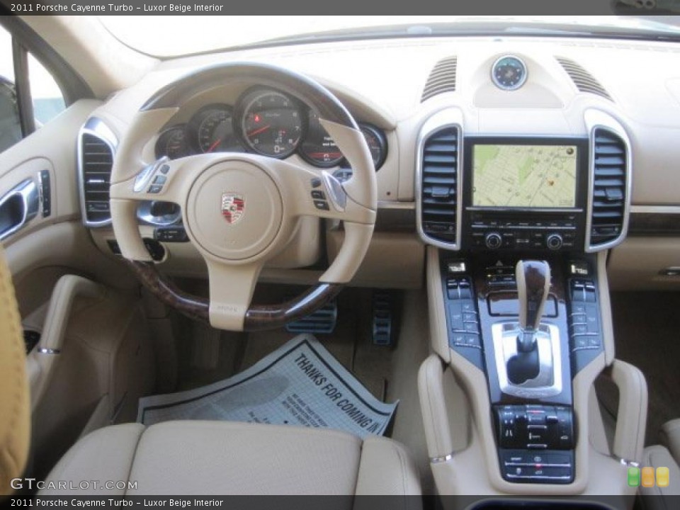 Luxor Beige Interior Dashboard for the 2011 Porsche Cayenne Turbo #46444986