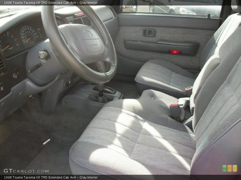 Gray Interior Photo for the 1998 Toyota Tacoma V6 TRD Extended Cab 4x4 #46446006
