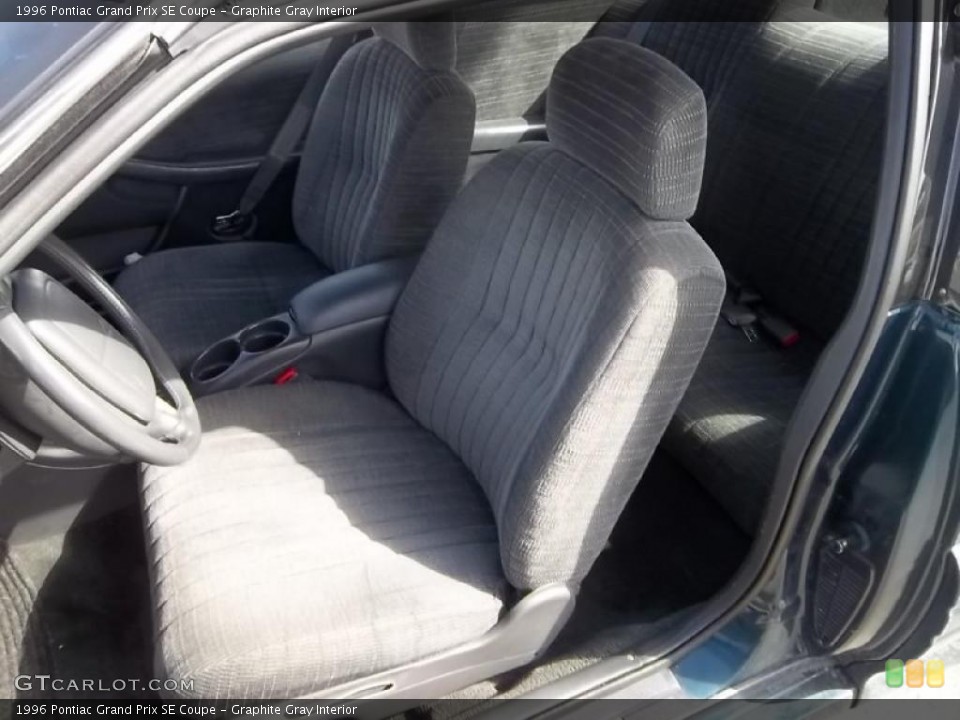 Graphite Gray Interior Photo for the 1996 Pontiac Grand Prix SE Coupe #46447341