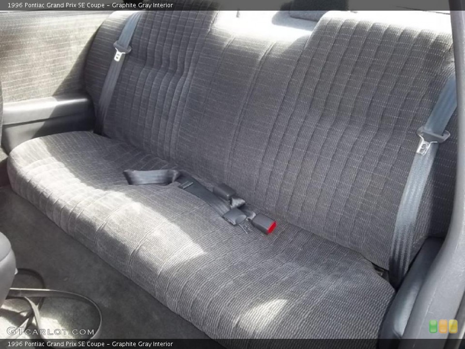 Graphite Gray Interior Photo for the 1996 Pontiac Grand Prix SE Coupe #46447356