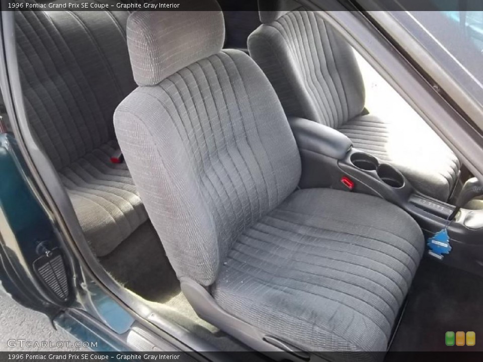 Graphite Gray Interior Photo for the 1996 Pontiac Grand Prix SE Coupe #46447416