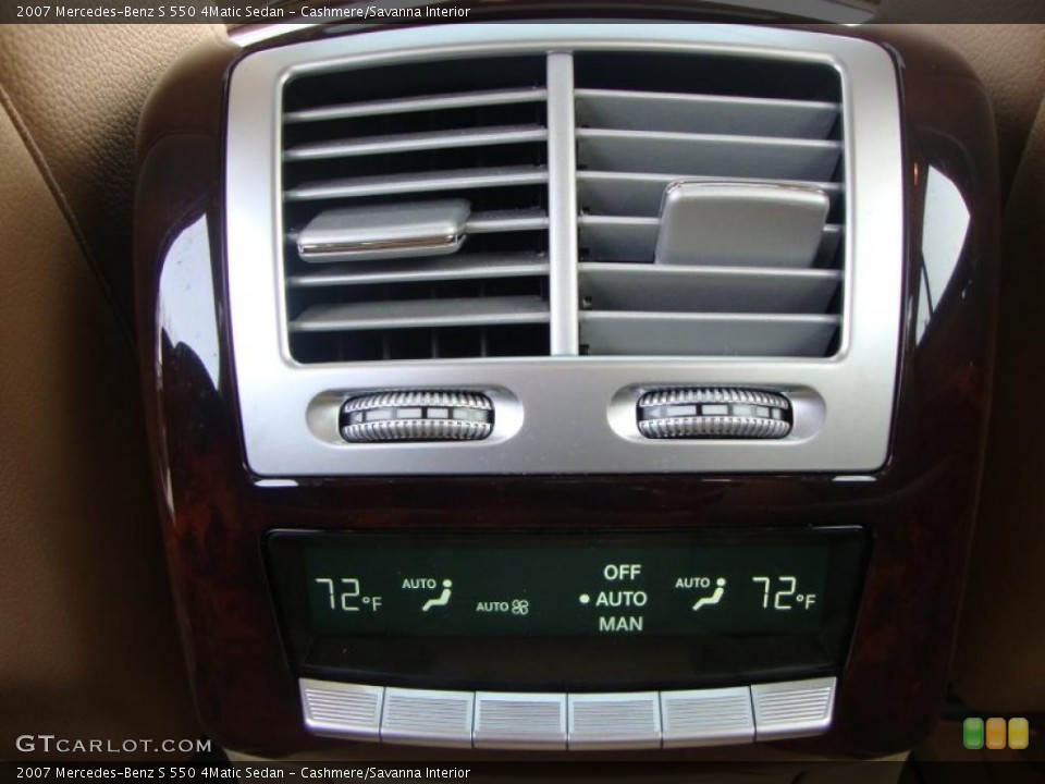 Cashmere/Savanna Interior Controls for the 2007 Mercedes-Benz S 550 4Matic Sedan #46450932