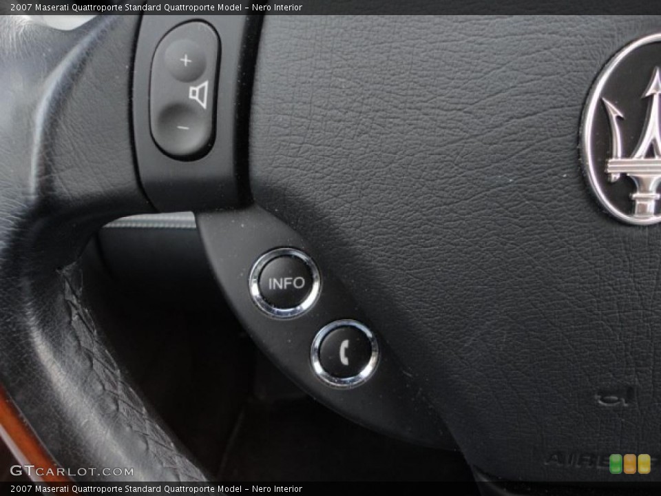 Nero Interior Controls for the 2007 Maserati Quattroporte  #46458930