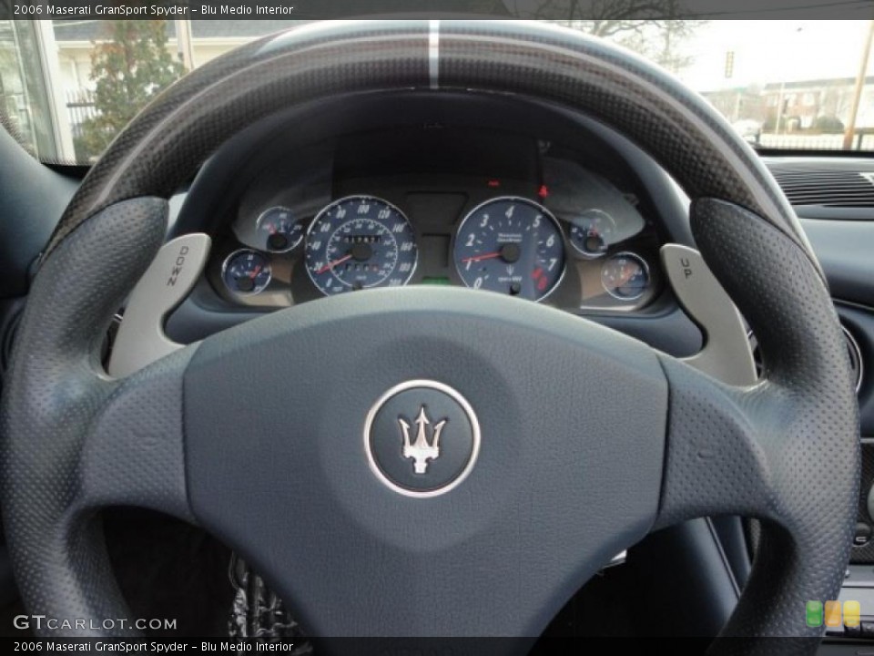 Blu Medio Interior Steering Wheel for the 2006 Maserati GranSport Spyder #46459527