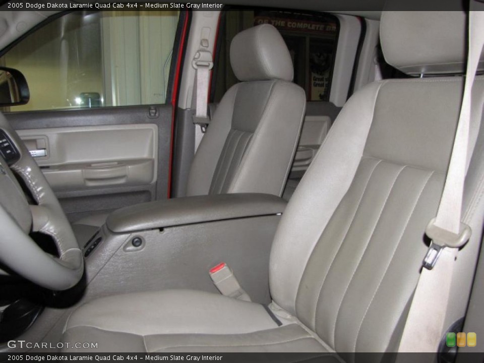 Medium Slate Gray Interior Photo for the 2005 Dodge Dakota Laramie Quad Cab 4x4 #46461024