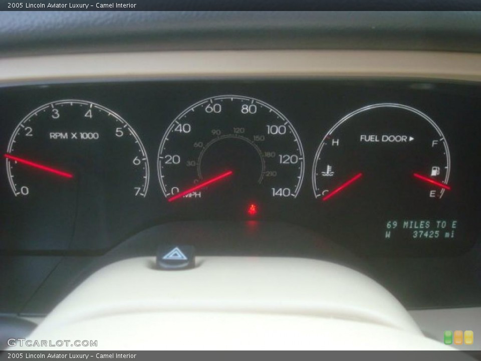 Camel Interior Gauges for the 2005 Lincoln Aviator Luxury #46464159