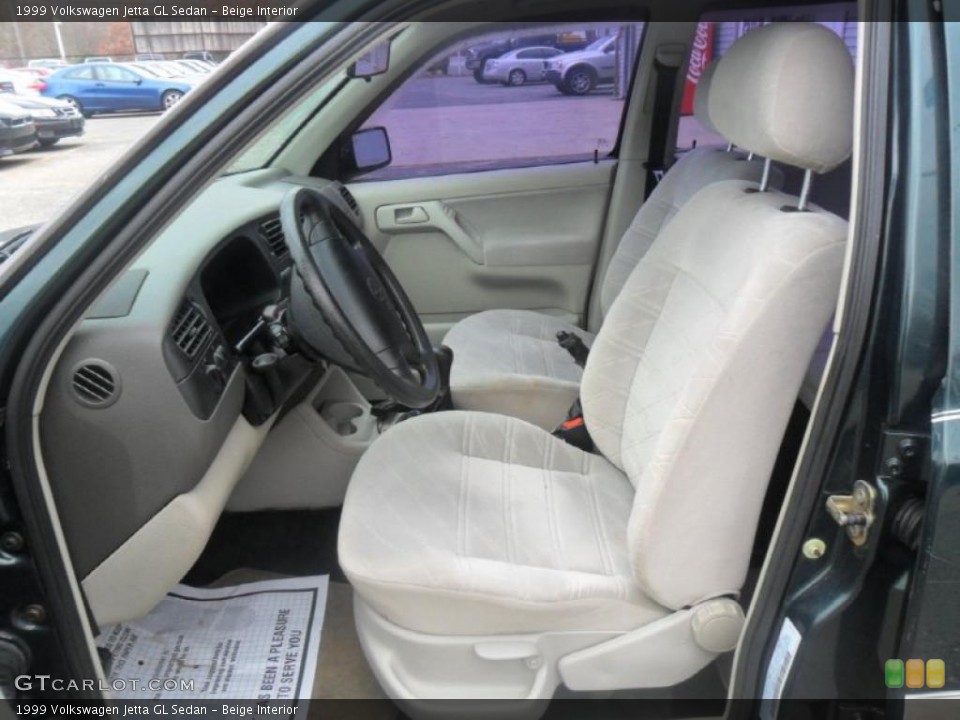 Beige Interior Photo for the 1999 Volkswagen Jetta GL Sedan #46466451