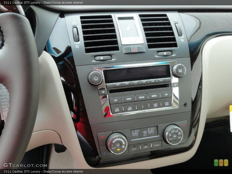 Shale/Cocoa Accents Interior Controls for the 2011 Cadillac DTS Luxury #46468101