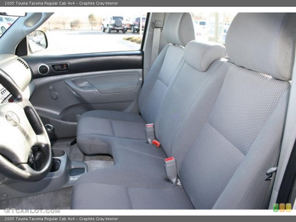 Graphite Gray Interior Photo for the 2005 Toyota Tacoma Regular Cab 4x4 #46470594