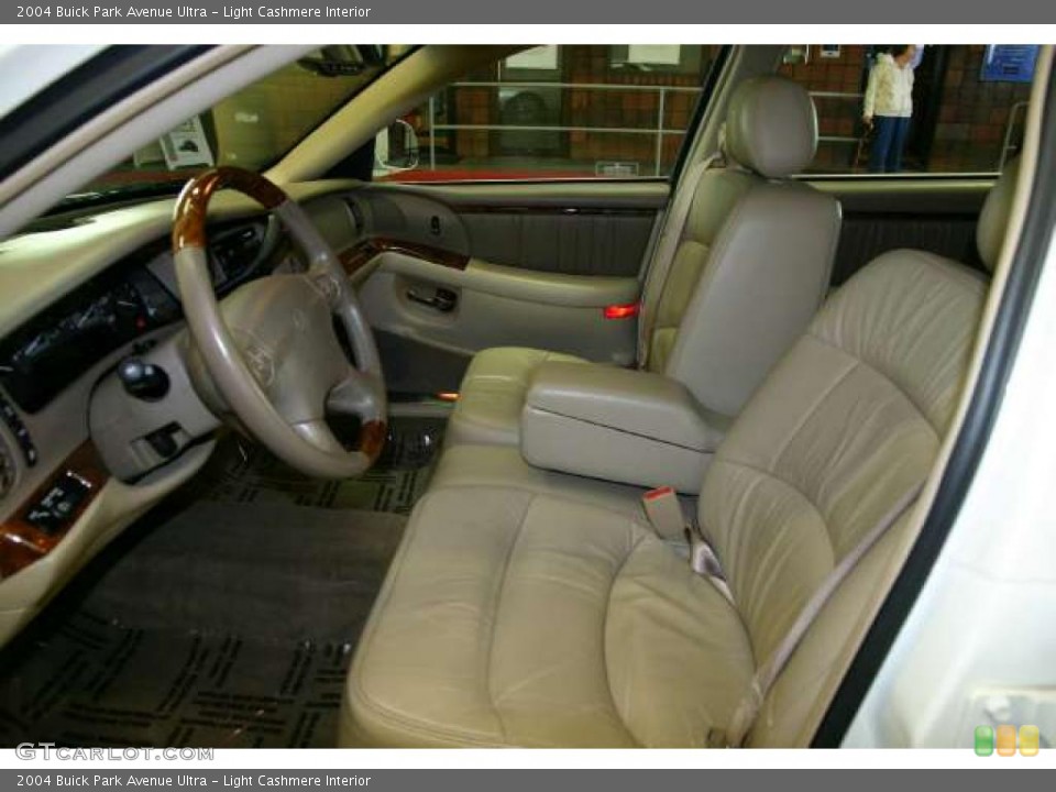 Light Cashmere Interior Photo for the 2004 Buick Park Avenue Ultra #46472274