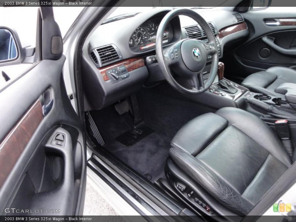 Black Interior Photo for the 2003 BMW 3 Series 325xi Wagon #46473489