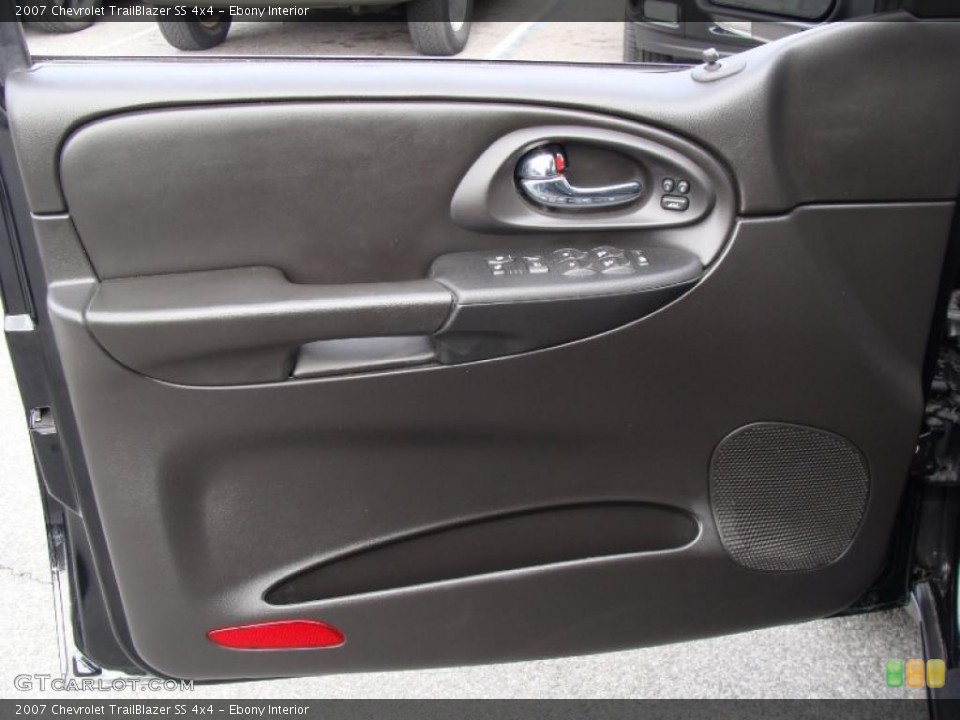 Ebony Interior Door Panel for the 2007 Chevrolet TrailBlazer SS 4x4 #46473642
