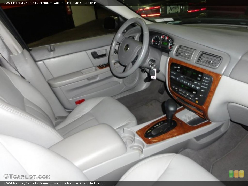 Medium Graphite Interior Photo for the 2004 Mercury Sable LS Premium Wagon #46474521