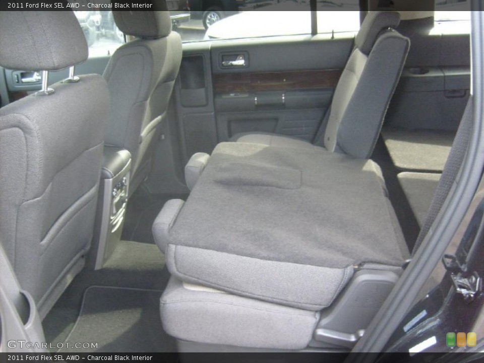 Charcoal Black Interior Photo for the 2011 Ford Flex SEL AWD #46476570