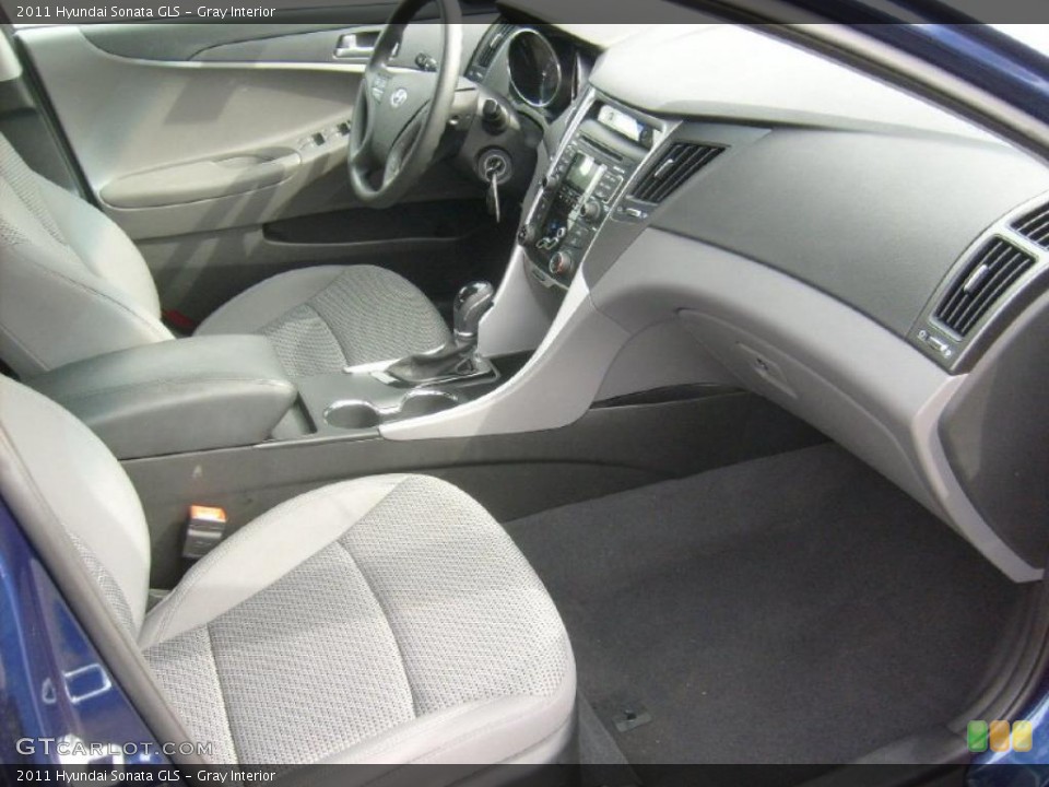 Gray Interior Photo for the 2011 Hyundai Sonata GLS #46479987