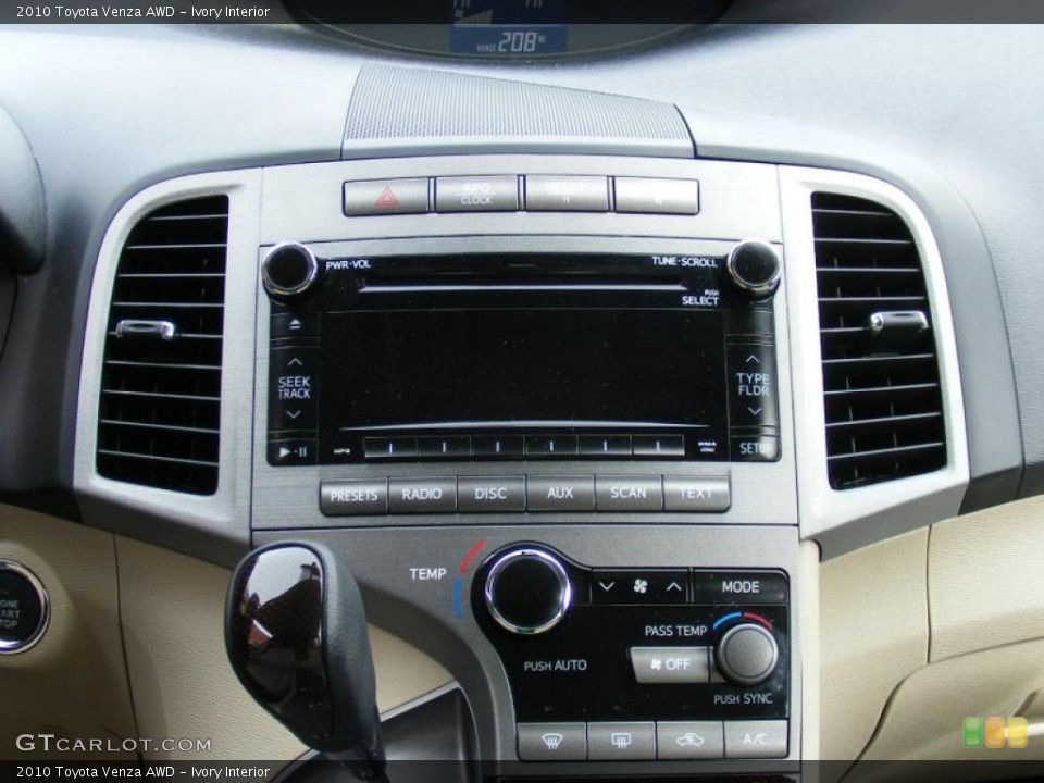 Ivory Interior Controls for the 2010 Toyota Venza AWD #46480755