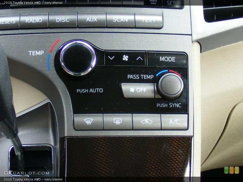 Ivory Interior Controls for the 2010 Toyota Venza AWD #46480770