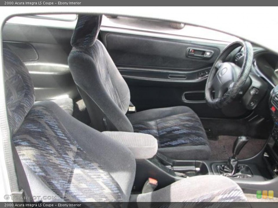 Ebony Interior Photo for the 2000 Acura Integra LS Coupe #46482084