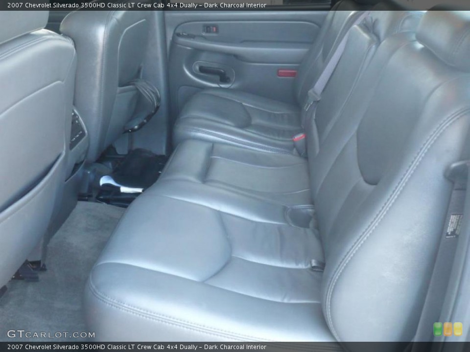 Dark Charcoal Interior Photo for the 2007 Chevrolet Silverado 3500HD Classic LT Crew Cab 4x4 Dually #46482948
