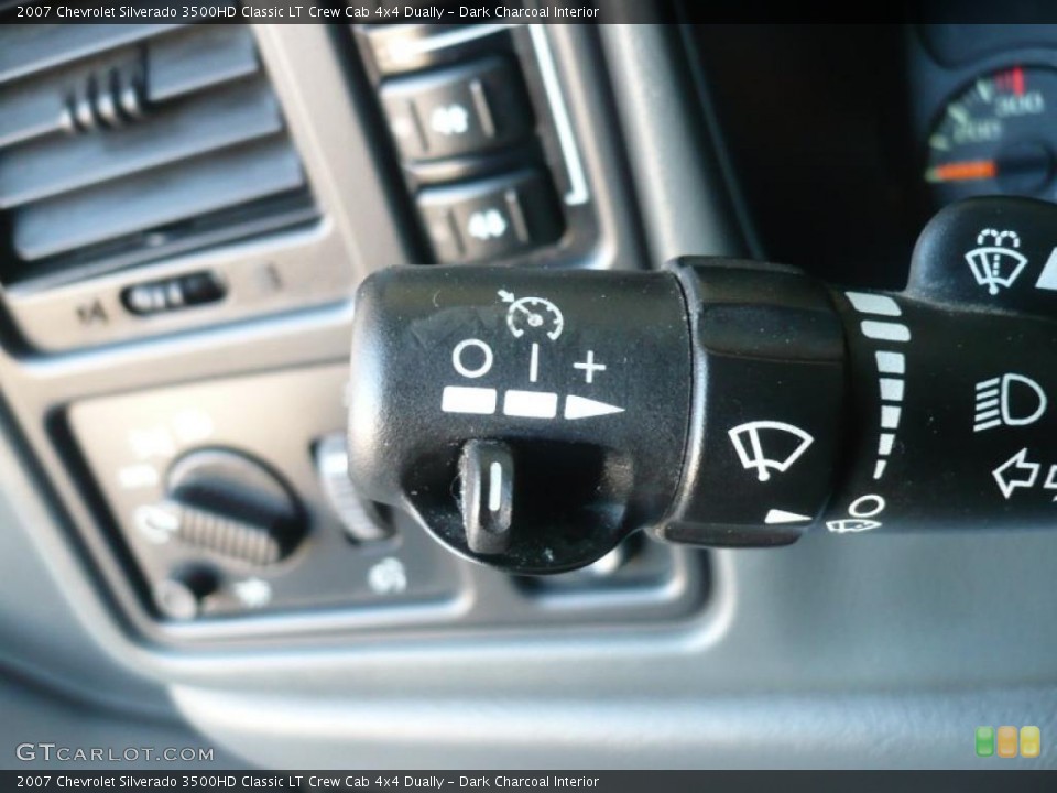 Dark Charcoal Interior Controls for the 2007 Chevrolet Silverado 3500HD Classic LT Crew Cab 4x4 Dually #46483248