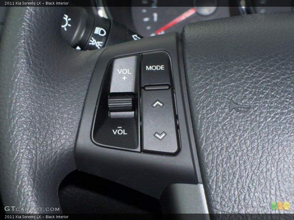 Black Interior Controls for the 2011 Kia Sorento LX #46483584