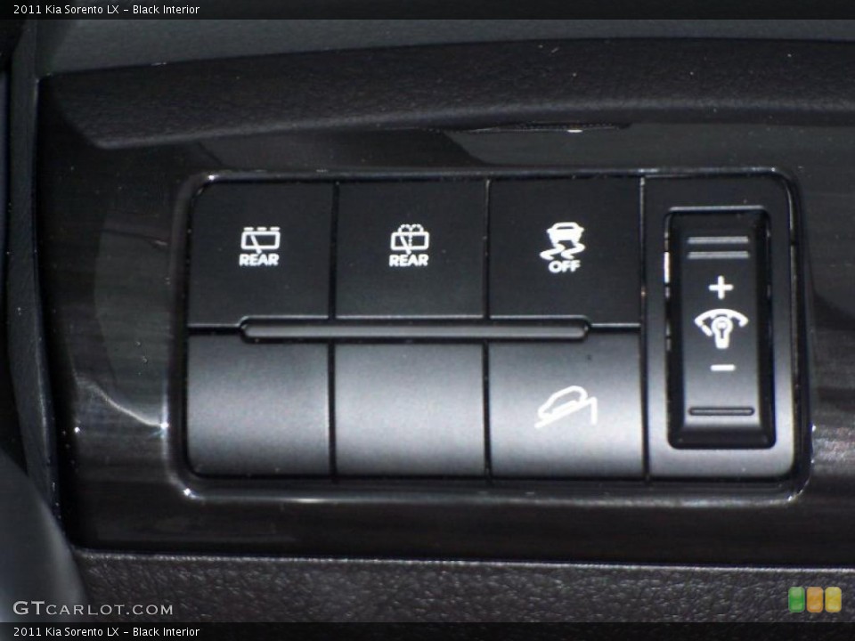 Black Interior Controls for the 2011 Kia Sorento LX #46483635