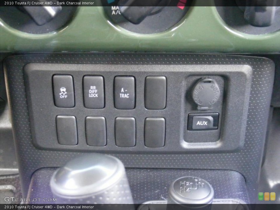 Dark Charcoal Interior Controls for the 2010 Toyota FJ Cruiser 4WD #46485054