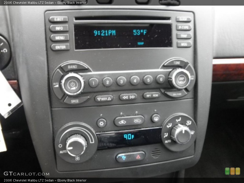 Ebony Black Interior Controls for the 2006 Chevrolet Malibu LTZ Sedan #46485975