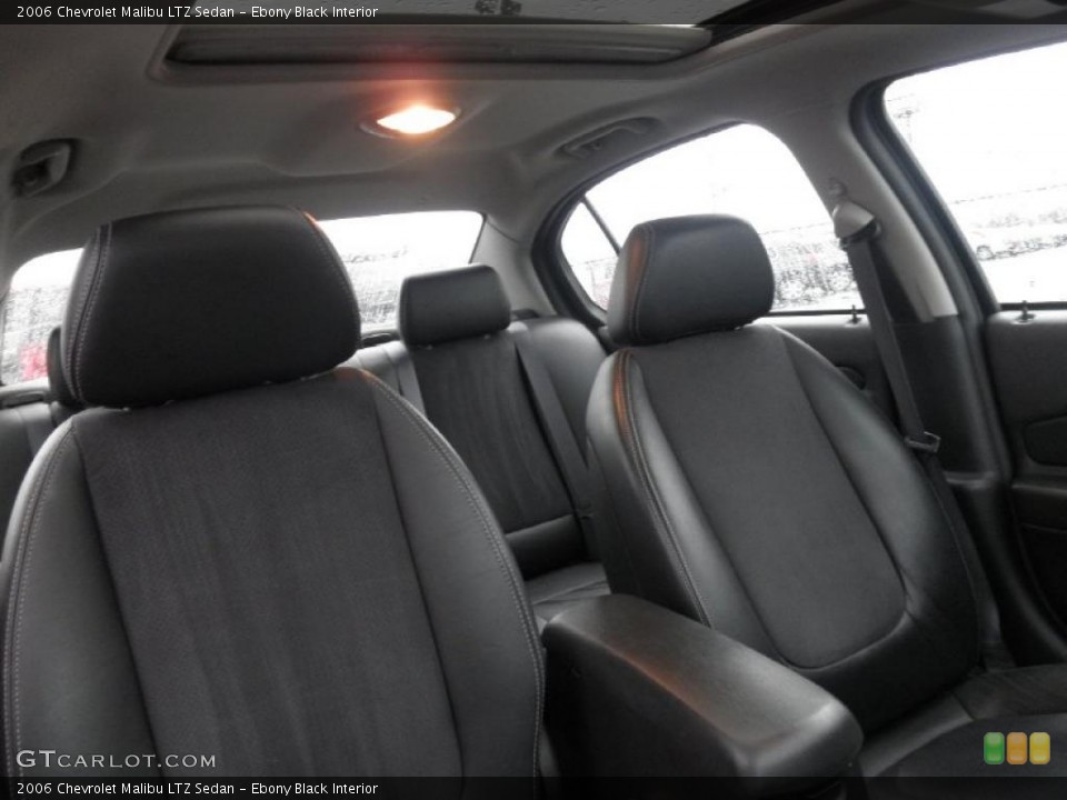Ebony Black Interior Photo for the 2006 Chevrolet Malibu LTZ Sedan #46486155
