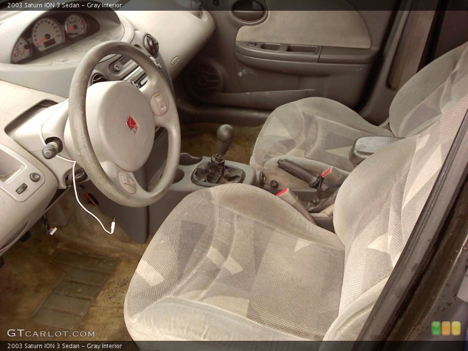 Gray Interior Photo for the 2003 Saturn ION 3 Sedan #46488792