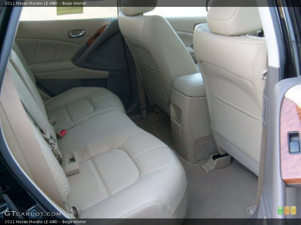 Beige Interior Photo for the 2011 Nissan Murano LE AWD #46489767