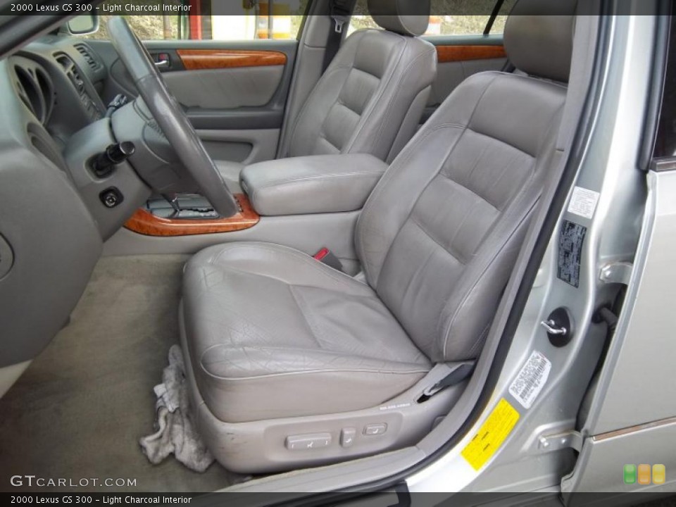 Light Charcoal Interior Photo for the 2000 Lexus GS 300 #46492140