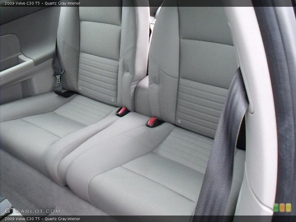 Quartz Gray Interior Photo for the 2009 Volvo C30 T5 #46492323
